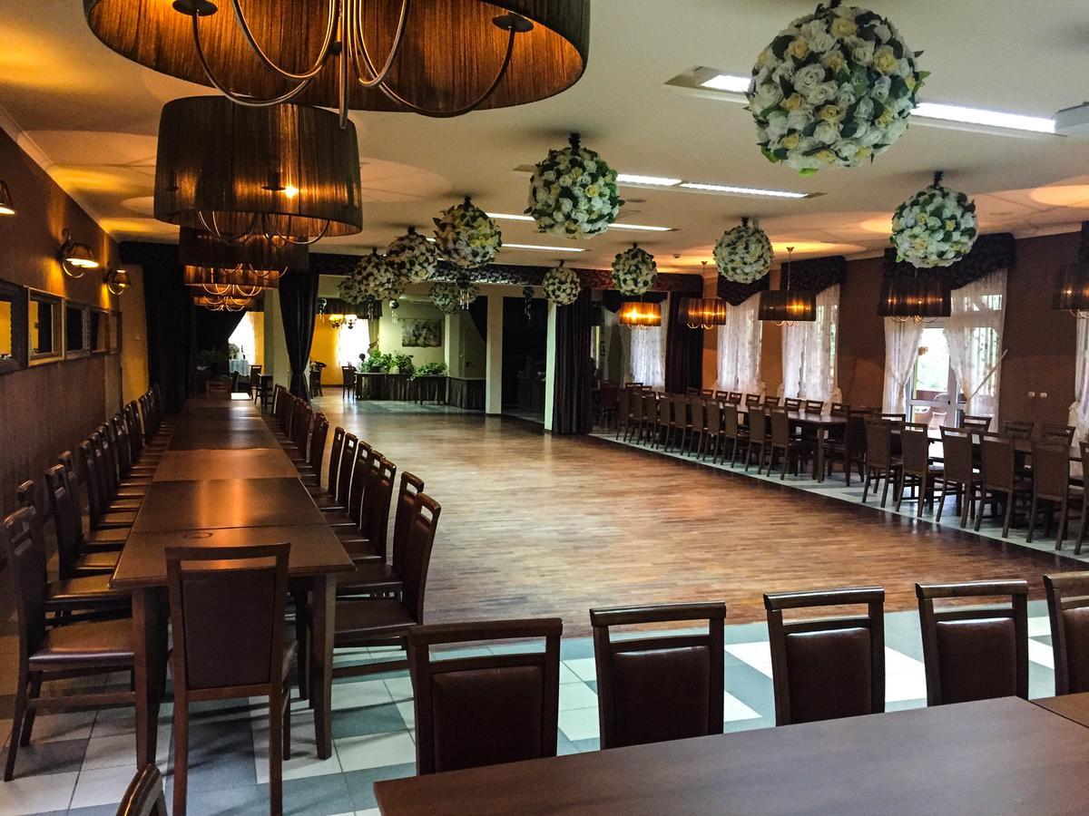Ostoya Roztocze Hotell Szczebrzeszyn Eksteriør bilde